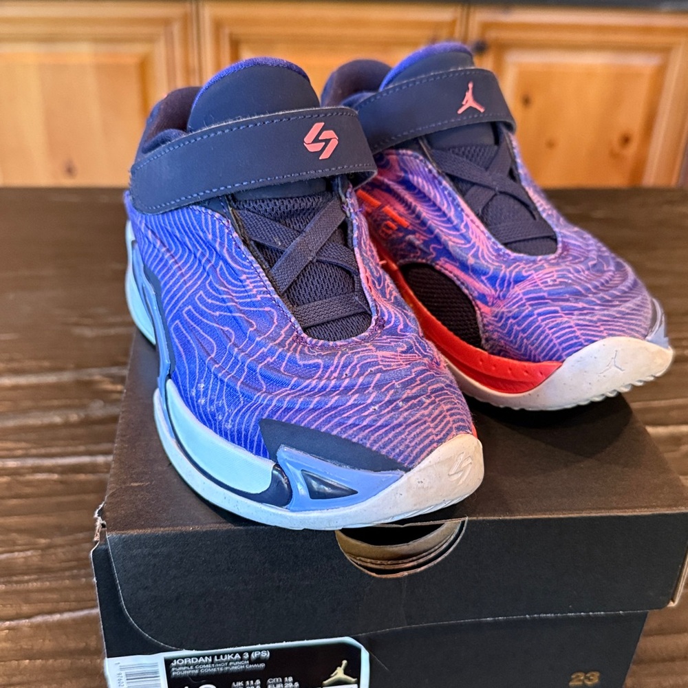 Like new! Nike Air Jordan Luka 3 - kids Size 12c- Purple Comet Midnight Navy